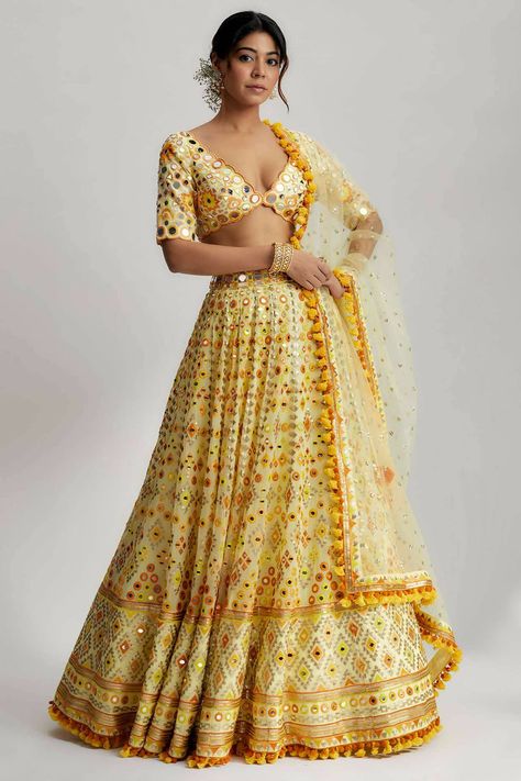 Anha Lehenga Set Yellow Indian Outfit, Lehenga Yellow, Haldi Dress, Yellow Wedding Dress, Indian Bridesmaid Dresses, Desi Dress, Haldi Outfit, Yellow Lehenga, Indian Bridal Photos