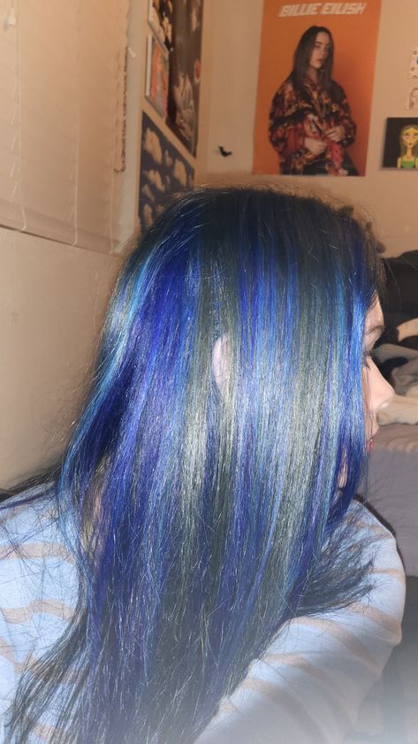 Dark Blue Chunky Highlights, Chunky Blue Highlights On Dark Hair, Blue Chunky Highlights, Dark Blue Highlights, Chunky Highlights, Dark Hair With Highlights, Blue Highlights, Body Mods, Dark Hair