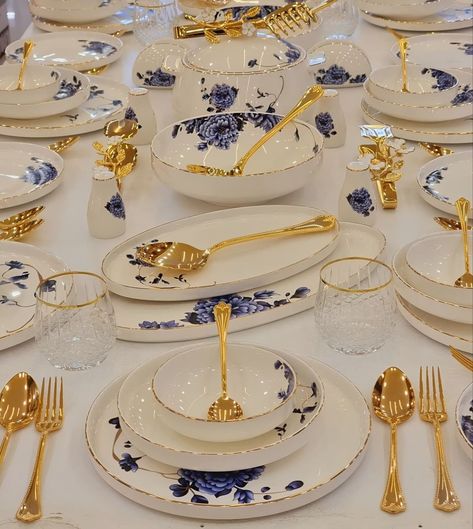 Dinner ware set ,high quality bone china Dinner Ware, Blue And White Flowers, Handmade Bowl, Bone China, White Flowers, Bones, Dinnerware, Porcelain, Blue And White