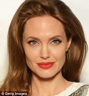 Angelina Jolie has prominent cheekbones and high eyebrows High Cheekbones Women, Shoulder Length Bangs, Prominent Cheekbones, Haircut Shoulder Length, Haircut Shoulder, Brunette Bangs, Hair Cuts 2017, Haircuts For Medium Length Hair, Medium Layered Haircuts