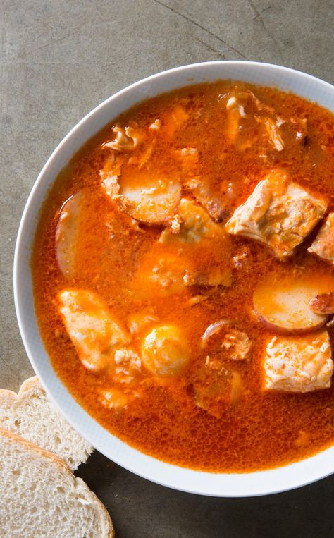 North Carolina Fish Stew, The Stew, Eastern North Carolina, Donut Toppings, Cookie Toppings, Caramel Tart, Country Magazine, Tar Heel, Seafood Stew