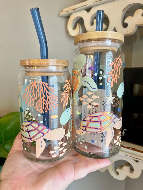 Beer Can Glass Design, Beer Can Glasses, Glass Tumbler Design, Deco Marine, Bamboo Cups, Cute Coffee Cups, Cricut Tips, Coffee Cup Design, Beer Cans