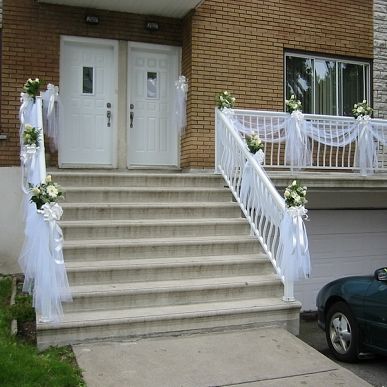 Wedding Staircase Decoration, Tulle Wedding Decorations, Wedding Stairs, Wedding Staircase, Tulle Decorations, Fall Barn Wedding, Scottish Homes, Balcony Decoration, Decoration For Wedding