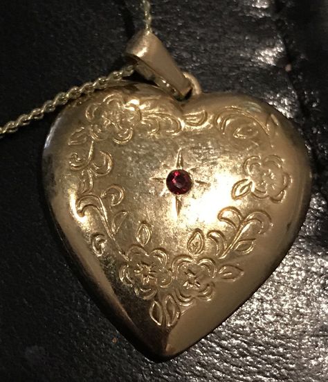 Vintage Heart Locket, Wedding Locket, Floral Engraving, Heart Necklace Gold, Heart Pendent, Silversmith Jewellery, Vintage Choker Necklace, Gold Heart Locket, Vintage Choker