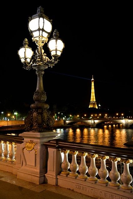 Ballet Piano, Rome Nightlife, Aesthetic Romance, Nightlife Aesthetic, Pont Alexandre Iii, Paris Tour Eiffel, Surfing Pictures, Paris Tours, Paris At Night