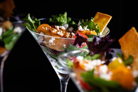 139 Martini Glass Appetizers Photos and Premium High Res Pictures - Getty Images Martini Glass Food Ideas, Salad Martini Glasses, Appetizers In Martini Glasses, Martini Glass Appetizers, Glass Appetizers, Wedding Apps, Taco Bar, Martini Glasses, Easy Salads