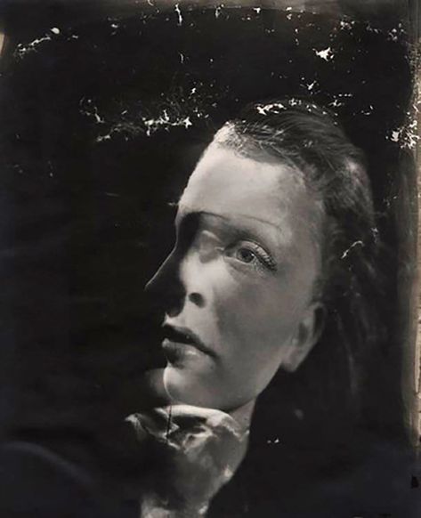 Dora Maar's “Double Portrait,” 1930s. Dora Maar, renowned Surrealist photographer and Picasso's fourth Muse and lover. Inspiration for Marina's muses. Double Self Portrait, Surrealist Photographers, Double Portrait, Weeping Woman, Dora Maar, Jean Reno, Max Ernst, Surrealism Photography, School Photography