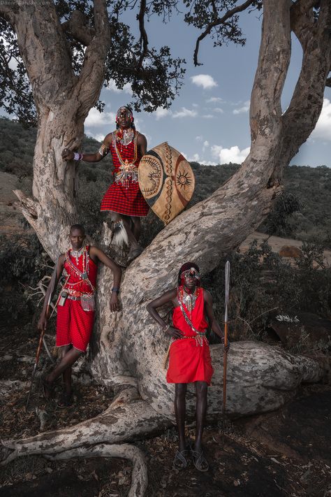 Photographer Captures Wild Hikes With Kenyan Tribes in Breathtaking Photo Series Dragon Blood Tree, Scandinavian Art Print, Home Diy Ideas, Printable Art Prints, Cool Wallpapers Cartoon, Decoration For Home, Indigenous Culture, The Guardians, A Level Art