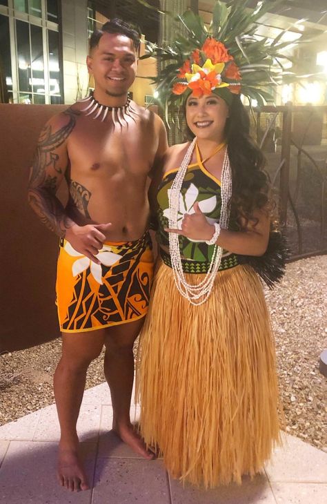 Pele Hawaiian Goddess Costume, Hawaiin Costume, Traditional Hawaiian Clothing, Tahitian Dress, School Dance Outfits, Outfits For Halloween, Mother Nature Costume, Hawaiian Costume, Hawaiian Goddess