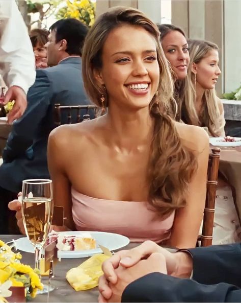 Jessica Alba Movies, Young Jessica Alba, Jessica Alba Family, Jessica Alba Outfit, Good Luck Chuck, Movie Funny, Aimee Garcia, Into The Blue, Color Analysis