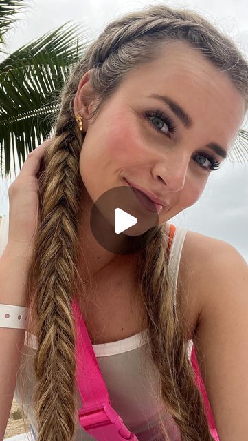 kenna mcclellan on Instagram: "Dutch fishtail braids for the win!! They’re so cool looking I love them! Just split the hair in half, and take strands from each side crossing them under to the other side! #dutchbraids #hairstyle #hairtutorial #beachhair #hairtransformation" Fishtail Hairstyles Half Up, Fishtail Dutch Braid, Kenna Mcclellan, Side Fishtail Braid, Dutch Braid Half Up, Dutch Fishtail, Fish Tail Side Braid, Fishbone Braid, Head Braid