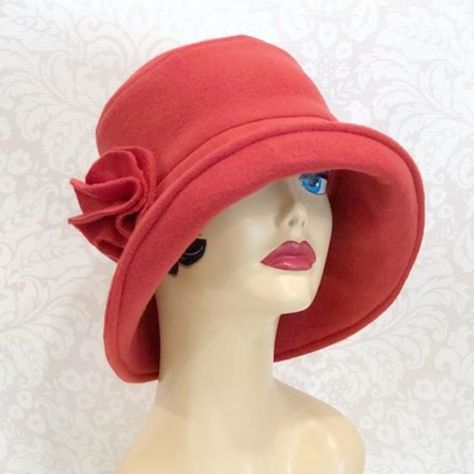 Crazy Hat, Fleece Hats, Ladies Hats, Mad Hatter Hats, Kentucky Derby Hats, Fleece Hat, Jazz Age, Flapper Style, Diy Hat