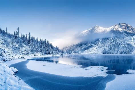 Winter panoramic landscape with scenic frozen mountain lake and clear blue sky. Alps, Switzerland. Winter Landscape Horizontal, Panaromic Landscape, Frozen Mountain, Snow Mountain Landscape, Frozen Landscape, Panoramic Landscape, Alps Switzerland, Mountain Spring, Winter Lake