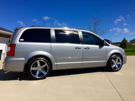 I saw awhile back that another member had 20x9 Jeep SRT wheels on their Grand Caravan and I fell in love with how that looked. I decided to get a chrome set for my van since the T&C has other chrome on it. :cool: Dodge Caravan Minivan, Chrysler Van, Chrysler Minivan, Jeep Srt, Replica Wheels, Black Headlights, Dodge Van, Spider Monkey, Van Ideas