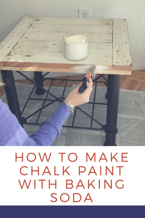 How To Make Chalk Paint With Baking Soda - Are we the only ones who didn't know this genius, and frugal, latex paint trick? Paint With Baking Soda, Baking Soda Paint, Diy Chalk Paint Recipe, Make Chalk Paint, Chalk Paint Furniture Diy, Chalk Paint Recipe, Homemade Chalk Paint, Chalk Ideas, Homemade Chalk