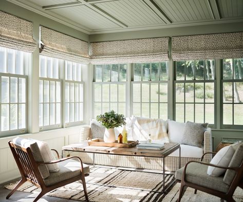 Farmhouse Sunroom Ideas, Modern Farmhouse Sunroom, European Farmhouse Living Room, Farmhouse Sunroom, Sunroom Makeover, Sunroom Decorating, Farmhouse Renovation, Sunroom Designs, European Farmhouse