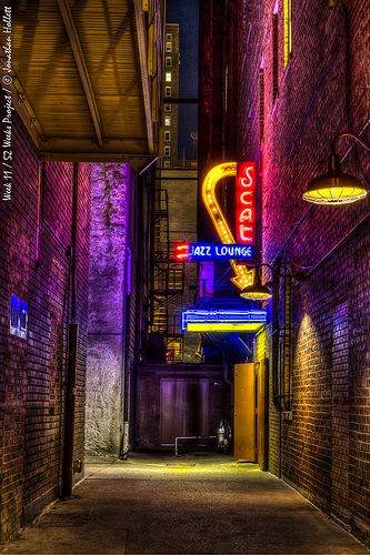 "SCAT Jazz Lounge" - Week 11 / Street Photography / 52 Weeks Project | Flickr – Chia sẻ ảnh! Alley Way, Jazz Lounge, Neon Noir, Jazz Bar, Neon Nights, Cyberpunk Aesthetic, 카드 디자인, Jazz Club, 52 Weeks