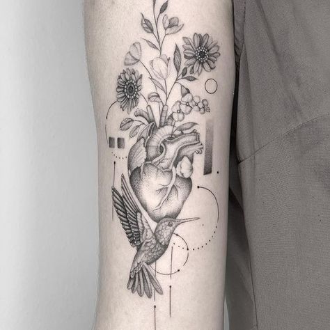 Human Heart Tattoo, Hart Tattoo, Realistic Heart Tattoo, Heart Flower Tattoo, Anatomical Tattoos, Heart Tattoo Ideas, Husband Tattoo, Anatomy Tattoo, Red Heart Tattoos