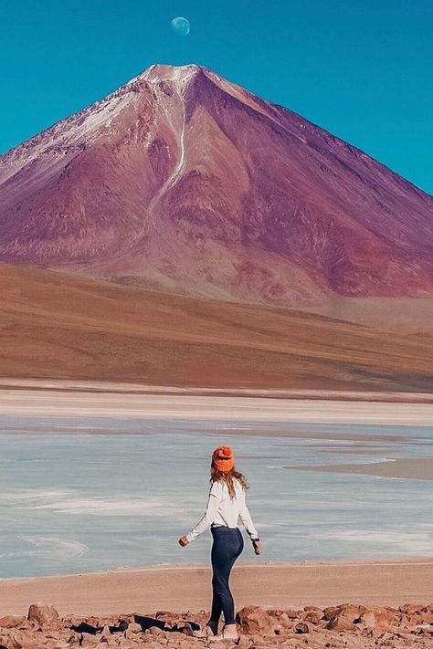 Hiking Picture Ideas, Uyuni Bolivia, Bolivia Travel, Dream Landscape, Chile Travel, Hiking Pictures, Travel Illustration, On The Road Again, San Pedro