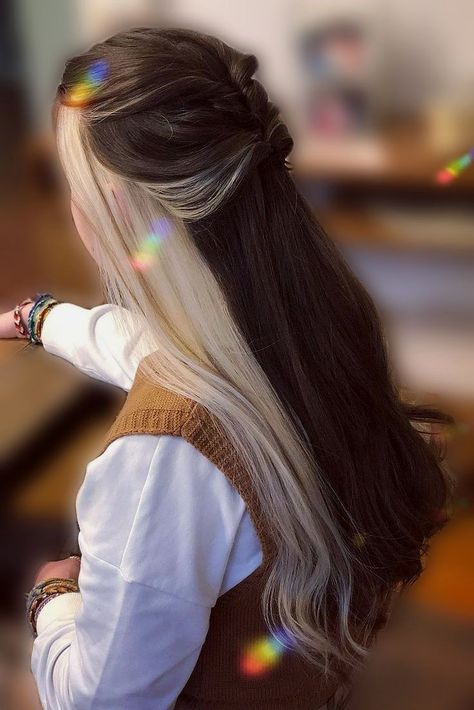 Check It Out We Love…?💈🤩 Trending: 37+ Underneath Hair Color Inspiration – Burgundy, Brown, Pink, Purple, Blonde Dyed Hairstyles #BurgundyColors BurgundyColors.com 💈 two tone purple hairtone hair hair color ideas for brunettes 2023 hair trends organic hair dye brunnette hair color color hair idea Hair Color Ideas Peekaboo Blondes, Edge Hair Color, Peekaboo Hair Styling, Brown And White Peekaboo Hair, Peekaboo White Hair, Peekaboo Hair Color Straight, Brunette Hair With Color Underneath, Front Peekaboo Highlights, White Peekaboo Highlights