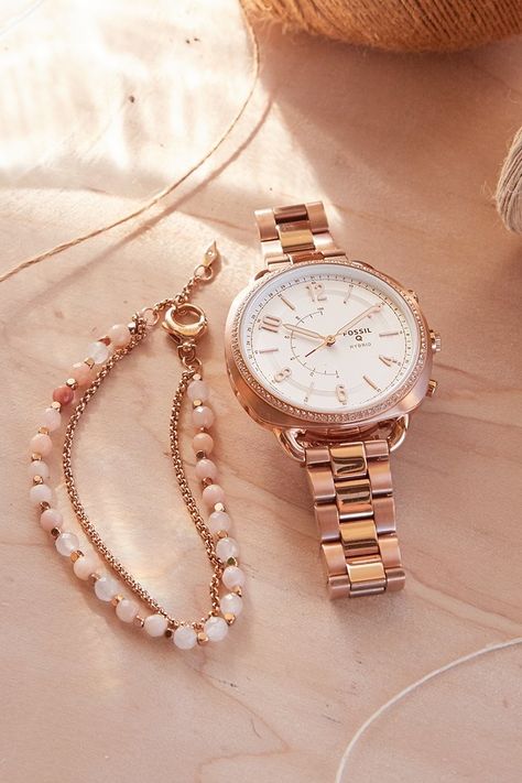 Classy Womens Watches, Trendy Watches Women Fashion, Elegant Watches Women, Movado Womens Watch, Cartier Watches Women, Watches Women Simple, Brand Watches Women, Girl Watches, Pretty Watches