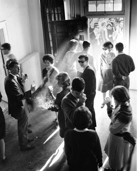 From the article “Old School: The Photographs Of Ed Roseberry” in the UVA alumni… Play Aesthetic, 1960s Party, Frat House, 1960s Music, Frat Parties, Ivy Style, University Of Virginia, Night Shift, School Aesthetic