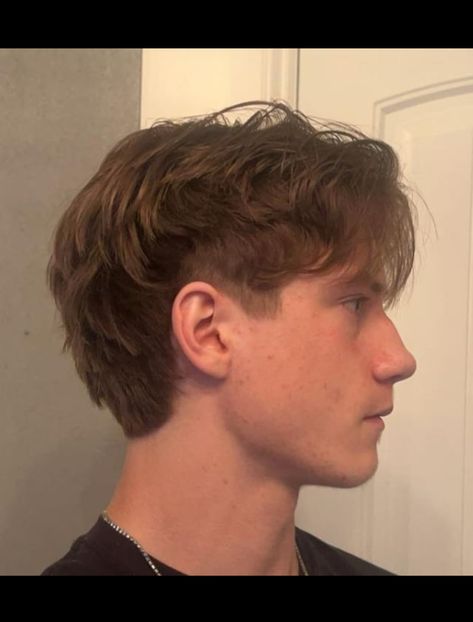 Short Haircut Wavy Hair Men, Hair Inspo For Guys, Back Side Hairstyle Men, Men's Haircuts Medium, Men’s Haircut Square Face, Plus Size Men Haircut, Frat Hairstyles, Carpenter Aesthetic Man, Men Modern Haircut