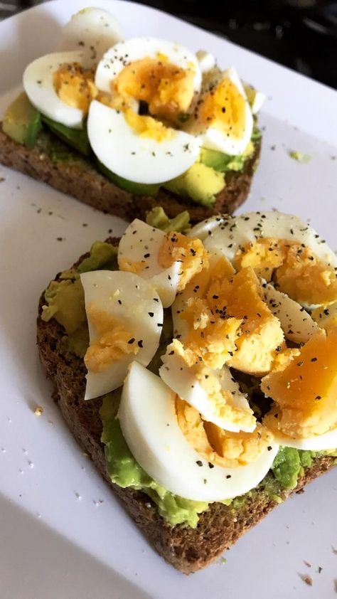 Decorações Com Comidas, Healthy Food Inspiration, Makanan Diet, Healthy Food Dishes, Healthy Food Motivation, Healthy Lifestyle Food, Food Goals, Hard Boiled, Hard Boiled Eggs