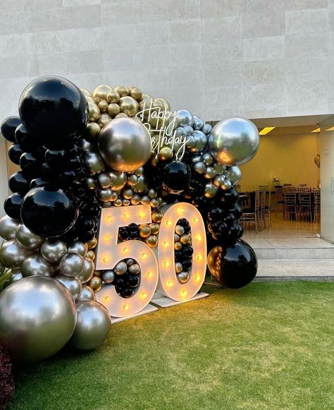 Decor For Men Birthday Party, 60 Themed Party Ideas For Men, Luxury 50th Birthday Party Ideas, Party Decor 60th Birthday, Birthday 50 Men Decoration, Dads Birthday Party Ideas, Backdrop Ideas For 50th Birthday Party, 60th Balloon Garland, Birthday Party 50th Men