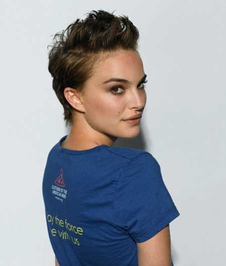 Natalie Portman Pixie, Natalie Portman Short Hair, Faux Hawk Pixie, Short Hair Quotes, Superkurzer Pixie, Natalie Portman Style, Celebrity Short Hair, Short Spiky Hairstyles, Spiky Hair