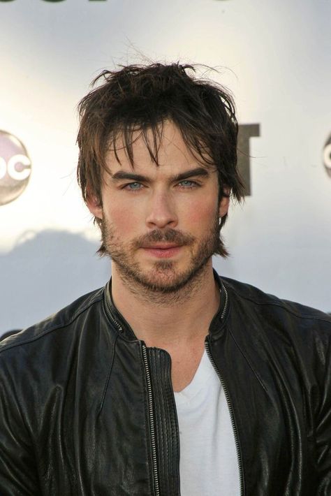 Psl Gods, Ian Joseph Somerhalder, Ian Somerhalder Vampire Diaries, Damon Salvatore Vampire Diaries, Vampire Diaries Damon, Vampire Diaries Cast, Paul Wesley, New Hairstyle, Ian Somerhalder