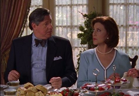 Richard and Emily Emily Gilmore And Richard, Richard And Emily Gilmore, Emily And Richard, Emily Richards, Richard Gilmore, Girls Vibes, Emily Gilmore, Lorelai Gilmore, Alexis Bledel