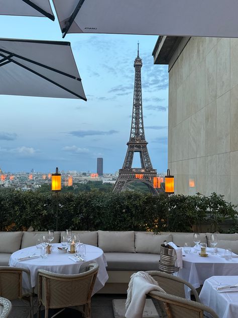 paris views | eiffel tower | dinner views Paris Hotel View, Eiffel Tower Dinner, Ig Dump, Shangri La Paris, Birthday 16, Paris View, Wall Makeover, Houston Restaurants, Paris Tour Eiffel