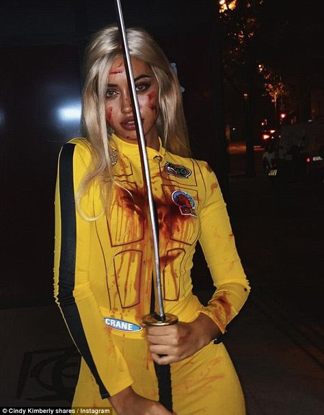 Trick or treat: Cindy, 18, showed off her Kill Bill-themed outfit on her account on Monday... Kill Bill Halloween, Justin Bieber Instagram, Hot Halloween Costume, Halloween Costume For Women, Kostuum Halloween, Hot Halloween, Halloween Coustumes, Halloween Costumes For Women, Costume For Women