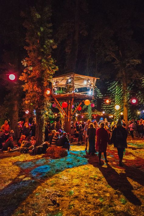 Have fun at Shambala Festival this weekend everyone! Don't forget your diffraction glasses! Shambala Festival, Forest Festival, Electronic Music Festival, Music Beats, Electric Forest, Psy Art, Party Music, Festival Vibes, Festival Design