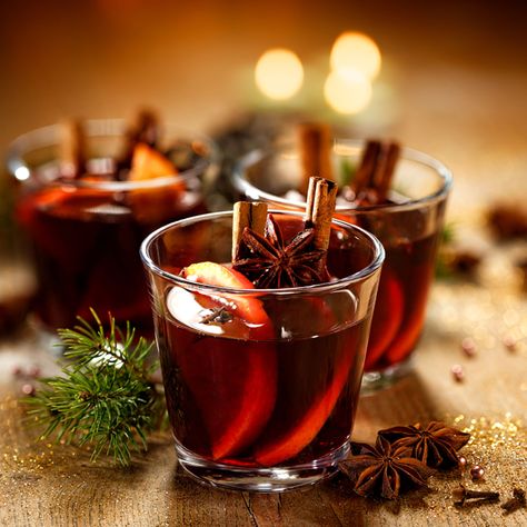 The Instant Pot Mulled Wine Recipe Your Winter Deserves | VinePair Merry Yule, Wine Corker, Forralt Bor, Norwegian Recipes, Scandinavian Recipes, Yule Tide, Mulled Wine Recipe, Diy Hot Chocolate, Spiced Wine