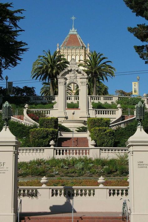 University Of San Francisco, Dream College, California City, College Campus, University Campus, San Fran, Most Beautiful Cities, San Francisco Bay, City Aesthetic