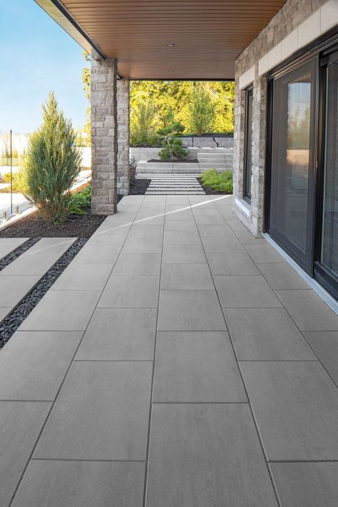 Outdoor Tile Patio, Garden Concept, Concrete Backyard, Modern Patio Design, Backyard Gardens, Concrete Patio Designs, Concrete Patios, Exterior Tiles, Patio Slabs