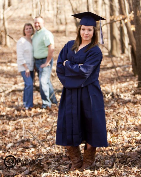 Senior Portraits (High School) Graduation Board, Senior Board, High School Graduation Pictures, Grad Picture Ideas, Senior Year Pictures, Cap And Gown Pictures, College Graduation Pictures Poses, College Graduation Photos, Diy Graduation