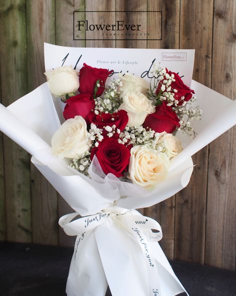 White And Red Rose Bouquet Wedding, 5 Roses Bouquet, Red Roses And Baby Breath Bouquet, Red And White Roses Bouquet, Red And White Rose Bouquet, Red White Rose Bouquet, Red Rose Bouquet Wedding, Nyc Flowers, Roses Bouquet Gift