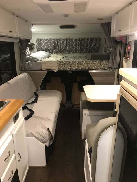 1991 Toyota Winnebago Itasca Motorhome For Sale in Cincinnati, OH Minnie Winnie Winnebago Remodel, Toyota Dolphin Remodel, Class C Motorhome Remodel, Winnebago Remodel, Winnebago Motorhome, Toyota Motorhome, Motorhome Remodel, Toyota Dolphin, Motorhome Interior