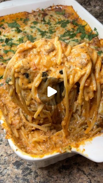 Carman Wilken on Instagram: "Million Dollar Spaghetti is always a crowd pleaser!  Recipe at the end of the video! #milliondollar #spaghetti #cooking #easyrecipe #pasta #alfredosauce #yum #dinnerideas #familydinner" Yellow Bliss Road Million Dollar Spaghetti, Crockpot Million Dollar Spaghetti, Million Dollar Spaghetti Video, Viral Dinner Recipes, Leftover Spaghetti Ideas, Easy Dinner Videos, Ground Beef And Pasta Recipes, Cooking Videos Dinner, Dinner Video Recipes