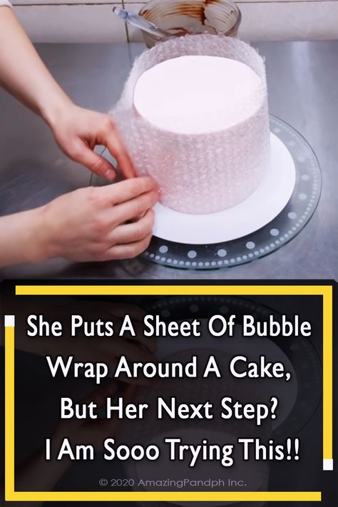 This is without a doubt one of the most original uses of the bubble wrap I have ever seen... #BubbleWrap #Cake #handmade #creative #idea #Bubble #stepbystep #tips Stiff Buttercream Frosting, Stiff Buttercream Frosting Recipe, Tårta Design, Decorating Icing, Cake Decorating Icing, Cake Wraps, Cake Decorating For Beginners, Recipe Cake, Buttercream Frosting Recipe