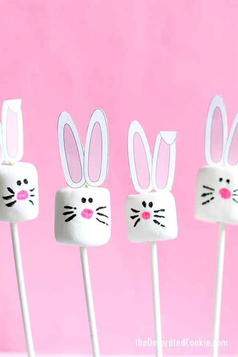 Quick and easy Easter bunny marshmallows with free printable bunny ears. A fun food idea for Easter that kids can make themselves. Idea For Easter, Easter Marshmallow, Easter Food Crafts, Easter Food Appetizers, Easter Party Food, Easy Easter Treats, Easter Snacks, Bunny Party, Bunny Birthday