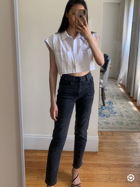 Everlane Outfit, Popular Jeans, Everlane Jeans, Denim Outfits, Chic Office, Denim Outfit, Get Dressed, Straight Jeans, Put On