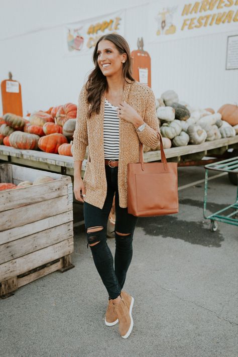 Sneaker Wedges Outfit Fall, Wedges Outfit Fall, Sneaker Outfit Fall, Wedge Sneakers Outfit, Wedges Outfit, Sneaker Outfits Women, Tan Sneakers, Sneaker Outfits, Pumpkin Patch Outfit