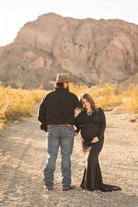 Hillbilly Maternity Pictures, Black Dress Western Maternity Pictures, Maternity Photography Country Rustic, Western Fall Maternity Pictures, Maternity Photography Mexican, Cute Western Maternity Outfits, Western Maternity Outfits Winter, Western Theme Maternity Photos, Maternity Pictures Desert