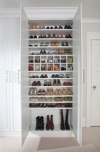 Entrance Cupboard, Shoe Closets, Easy Closet Organization, Vstupná Hala, Armoire Entree, Storage Shoes, Doors Diy, Shoe Cupboard, Closet Shoe Storage