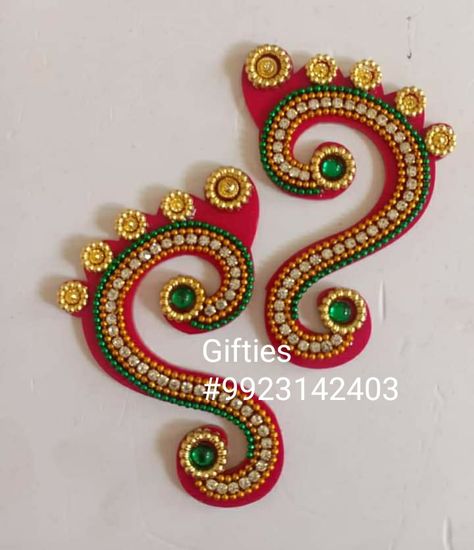 Laxmi Pagla Design, Diwali Craft Handmade, Laxmi Charan, Subh Labh, Kundan Rangoli, Thali Decoration, Acrylic Rangoli, Thali Decoration Ideas, Rangoli Designs Simple Diwali