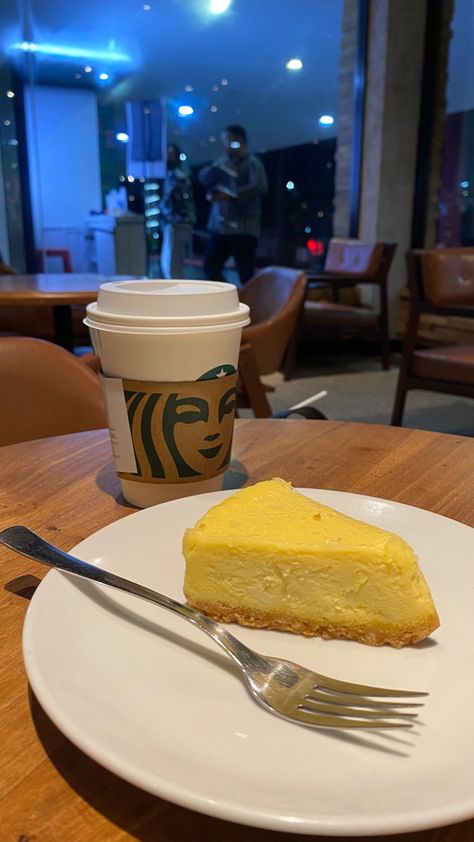 Starbucks Cheesecake, Cheesecake Starbucks, Cold Coffee, Starbucks Coffee, Cheesecake, Cafe, Cheese, Coffee, Cake